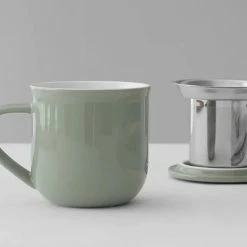 Pippins Tea Company Inc. Tea Wares Mug; Tea Mug With Infuser And Lid, Cranberry